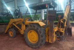 Retroescavadeira Massey Ferguson 89 1986 - Bom Estado, Bomba Hidráulica Nova