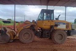 Pá Carregadeira Komatsu WA200 2009 Usada – Recife/PE