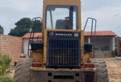 Pá Carregadeira Komatsu WA 320 Ano 1999 Usada