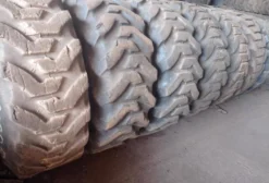 Pneu para Pá Carregadeira 17.5x25 Usado - Garantia 120 Dias - Frete Grátis
