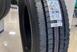 Pneu 295/80 R22.5 Liso Borrachudo - Novos em Itajaí/SC
