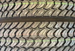 Pneus 295/80 R22.5 Meia Vida para Caminhões - Usado com Garantia em Piracicaba SP