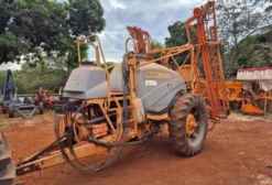 Pulverizador Advance 3000 Litros AM-18 Vortex Jacto Ano 2011 Usado