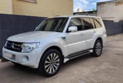 Mitsubishi Pajero Full 3.2 HPE 14/14 – 187.000 km – Goiânia/GO