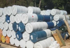 Tambor de Ferro 200 Litros Tampa Fixa Usado com Resina - Sorocaba SP