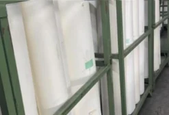 Bobinas de Papel Resinado para Forração, Construção Civil e Cama Aviária