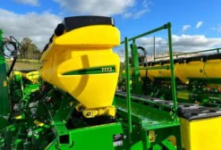 Sobrecaixa para Plantadeira John Deere 1111/1113 - Aumento de Capacidade de Adubo