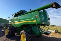 Colheitadeira John Deere STS 9470 Ano 2010 Usada 4.706h Motor em Maringá PR