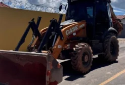 Retroescavadeira Case 580N 4x4 Ano 2023