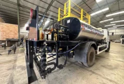 Espargidor Térmico de Asfalto Hidrostático 6.000L EMAQ - Novo