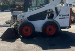 Mini Carregadeira Bobcat 570 Ano 2018 Usada