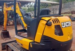 Mini Escavadeira JCB 8026CTS 2017 – Único Dono, 3.989h, Nota Fiscal Original