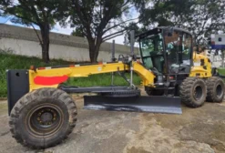 Motoniveladora New Holland RG170B 2022 – 700h, Motor FPT Turbo Diesel