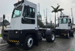 Trator de Terminal Rucker TT40 2014 – 1.000 Horas – Capacidade 40T