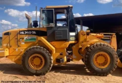 Pá Carregadeira Hyundai HL740-7A 2011 Usada em Iperó/SP