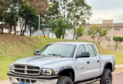 Dodge Dakota Sport 2001 V8 5.2 Automática Cabine Dupla - São Joaquim da Barra/SP