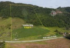 Sítio com 9,29 Hectares à Venda em Agrolândia - SC