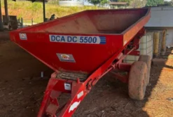 Distribuidor de Calcário Tatu DCA DC 5500 - 5.500 Kg - Reformado