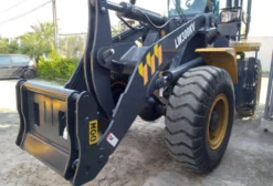 Engate Rápido Hidráulico e Manual para Pá Carregadeira e Retroescavadeira – Novo em Pinhais/PR