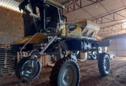 Distribuidor de Calcário e Adubo Platanque Carmetalano 2016 com GPS e Taxa Variável
