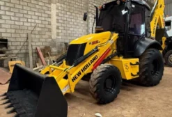 Retroescavadeira New Holland B95B 4x4 Ano 2021 com Cabine Fechada e Ar Condicionado