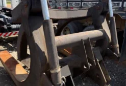 Garra Hidráulica Pesada para Carregadeira – Uso Florestal e Industrial