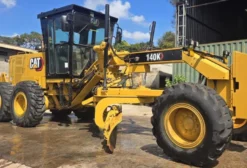 Motoniveladora Caterpillar 140K Ano 2022 – Único Dono, 7.000h, Belo Horizonte/MG