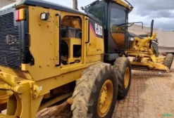 Motoniveladora Caterpillar 140M 2010 – 11.900h, Único Dono