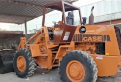 Pá Carregadeira Case W18 1989 Revisada com Motor Turbinado e Freio a Disco