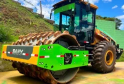 Rolo Compactador Sany SSR120C-10S 2024 - 650h - Único Dono - Belo Horizonte/MG