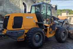 Pá Carregadeira Case W20F Ano 2023 – 2.800 Horas – Usada – Belo Horizonte
