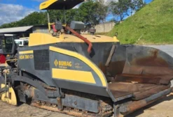 Vibroacabadora Bomag VDA 700 Max Ano 2020 – 4.000 Horas, Único Dono