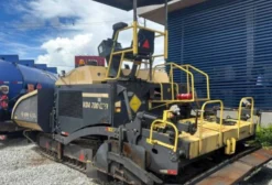 Vibroacabadora Bomag VDA 700 Max 2021 - 2.200h - Único Dono
