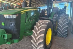 Trator John Deere 8270R 2020/2020 – 1560h, Piloto Automático e GPS