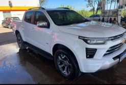 S10 LTZ 2025 - Branca - 6.000 km - Luz/MG