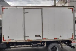 Baú Carga Seca VW Express Iveco 2019 - Itajaí/SC
