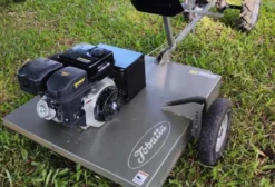 Roçadeira Traseira Motorizada RTM-900 com Motor Toyama 15 HP
