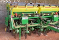 Plantadeira John Deere CLS 1109 2021 8 Linhas Usada Revisada - Palmeiras de Goiás GO