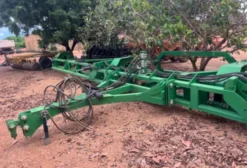 Tandem Triplo para Plantadeira John Deere – Nunca Usado