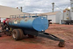 Tanque de Água 8.000 Litros Usado com Chassi e Rodados Duplos - Brasilândia/MS