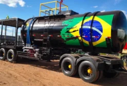 Reboque Tanque Agrícola 4 Eixos 22.000L com Bombeiro e Pré-Misturador