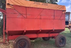 Carreta Abastecedora de Adubo 12 m³ Usada