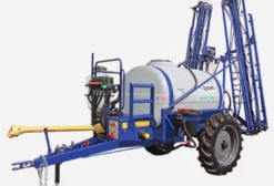 Pulverizador de Arrasto Tytan Akvo 2500L com Barra de 18m – Novo, Direto de Fábrica