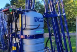 Pulverizador Agrícola TYTAN AKVO 1000L - Barras Hidráulicas 20m - Novo