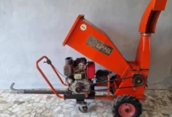 Triturador de Galhos Lipel Bio 130D Diesel 13,5 HP - Usado 2017