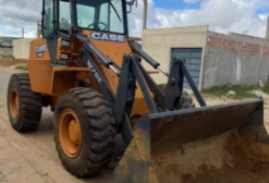 Pá Carregadeira Case W20E Ano 2011 - Cabine Fechada, Motor Cummins Revisado