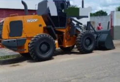 Pá Carregadeira Case W20F Ano 2021 – 641h, Cabinada, Motor Revisado