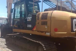 Escavadeira Caterpillar 320Dl 2015 – 11.000h – Vitória/ES