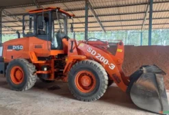 Pá Carregadeira Auxter SD200-3 2019 - Excelente Estado - Luziânia/GO