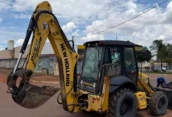 Retroescavadeira New Holland B95B 2021 à venda em Goiânia - GO